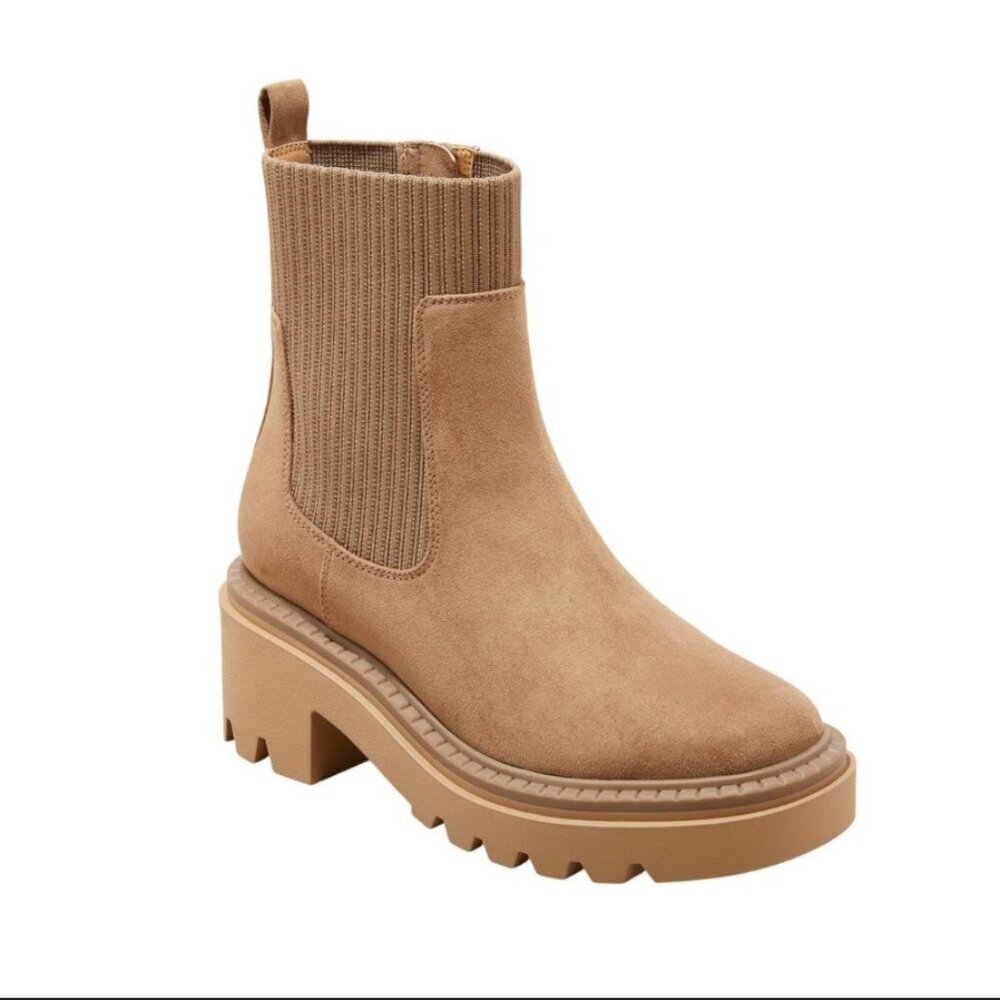 Universal Thread Women’s Kyrie Memory Foam Ankle Boots size 10